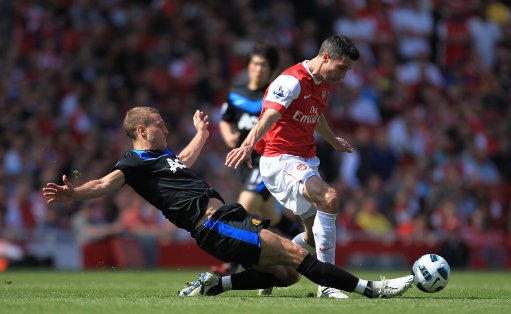 通过社交媒 通过社交媒